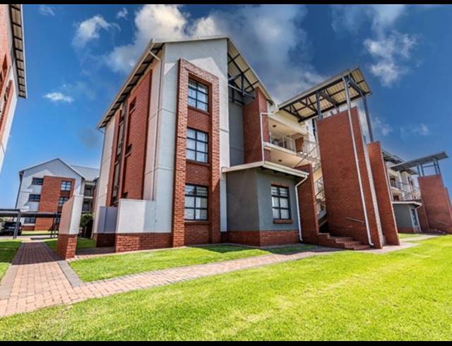 2 BEDROOM TOWNHOUSE TO LET IN GLEN MARAIS